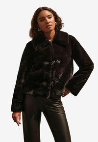 REGULAR FIT - Téli dzseki - black