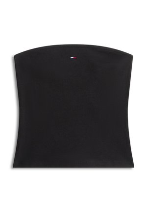 Mustast soonikko strapless lühike top, millel on väike punase, valge ja sinise ristkülikukujuline logo ülaääre lähedal keskel.