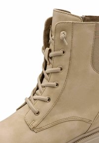 Marco Tozzi Bottines à plateau - beige