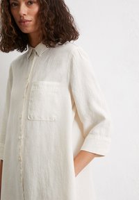 Thumbnail Image 4