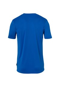 Effen blauwe T-shirt met korte mouwen en ronde hals, weergegeven vanuit de rug op een witte achtergrond.