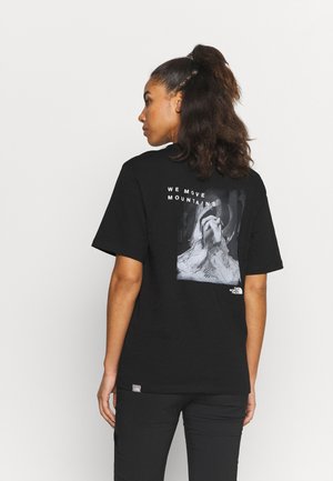 INTERNATIONAL WOMENS DAY TEE - T-shirts med print - black