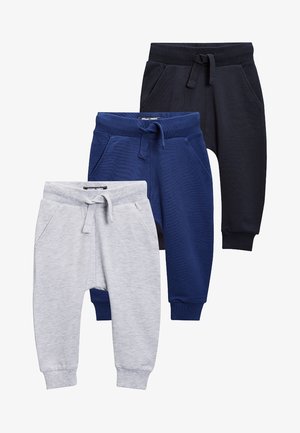 Tre paia di pantaloni della tuta: grigio chiaro, blu navy e blu navy scuro, con vita elastica, lacci e tasche laterali. Tessuto morbido.
