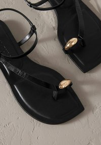 REGULAR FIT - Japonki