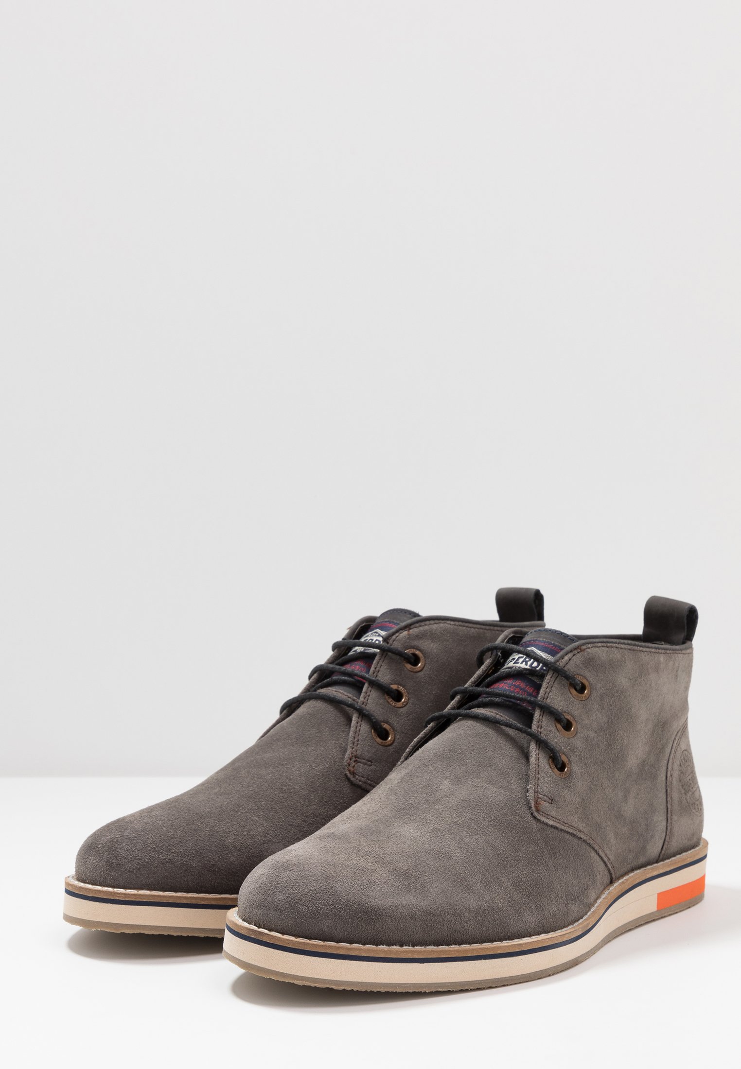 chukka boots superdry