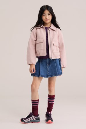 WE Fashion, T-shirt con stampa - dark purple