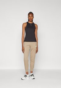 Puma RACERBACK TANK - Top - black