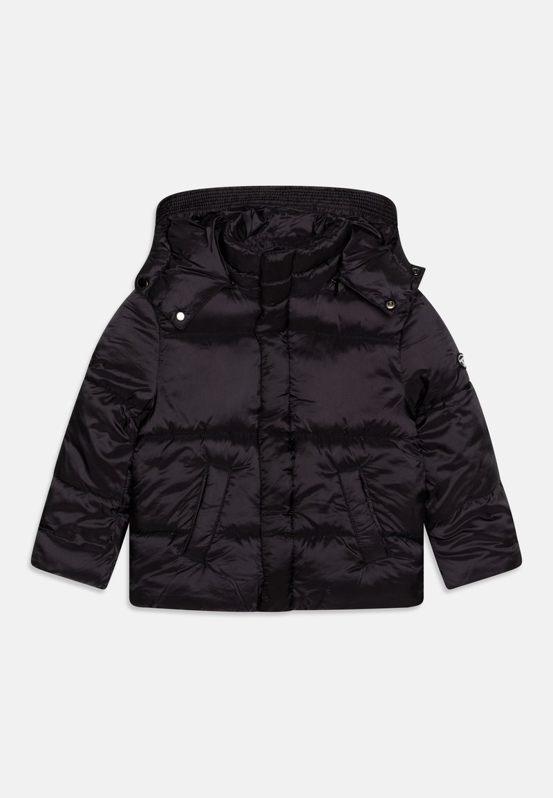 Svart polstret jakke med hette, med glidelås, to frontlommer og quiltet design. Glanset nylon-materiale med elastiske mansjetter.