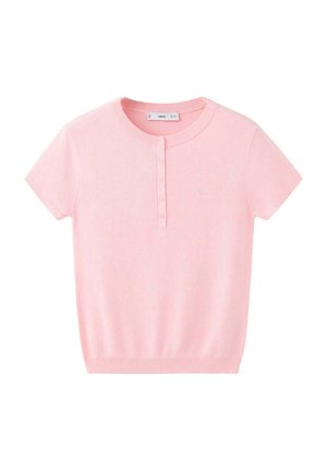 Haut en maille rose clair à manches courtes avec col rond et quatre petits boutons sur la patte de devant.