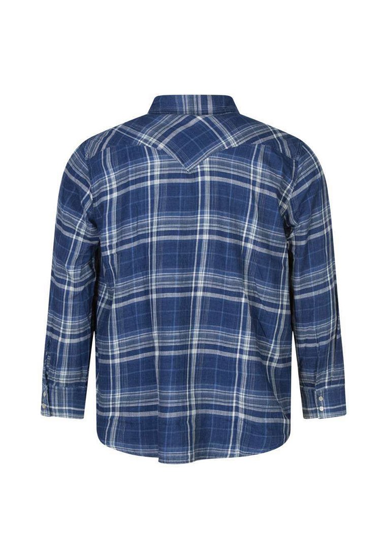 Chemise à manches longues à carreaux bleus en tissu doux, avec un col en V, des poignets à boutons et des lignes blanches contrastantes dans un motif écossais.
