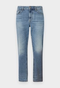 Jeans din denim de culoare albastră deschisă, design cu picioare drepte, talie medie, stil cu cinci buzunare, estompare subtilă în zona genunchilor, tivuri finisate.