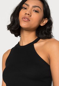 ONLY ONLANJA CUT OUT BOX MIX  - Top - black