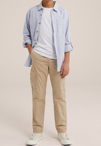 WE Fashion BLUE RIDGE - Cargobroek - Cargobyxor - beige