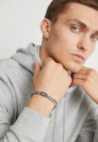 CHAIN FOR HIM - Armband - silver-coloured