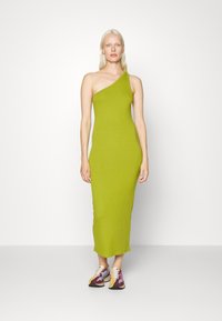 Vero Moda Tall VMUDAVA ONE SHOULDER DRESS  - Vestido de malha - woodbine