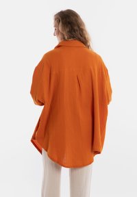 Knit Factory YUKI - Overhemdblouse - orange