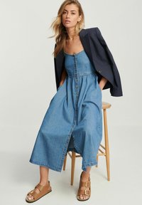 Next THROUGH MIDI REGULAR FIT - Jeanskleid - mid blue