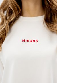 MIRONS T-shirt print - white