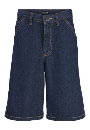 Short en denim bleu foncé avec bouton à l'avant, passants de ceinture, poches avant inclinées et coutures jaunes visibles sur fond blanc.