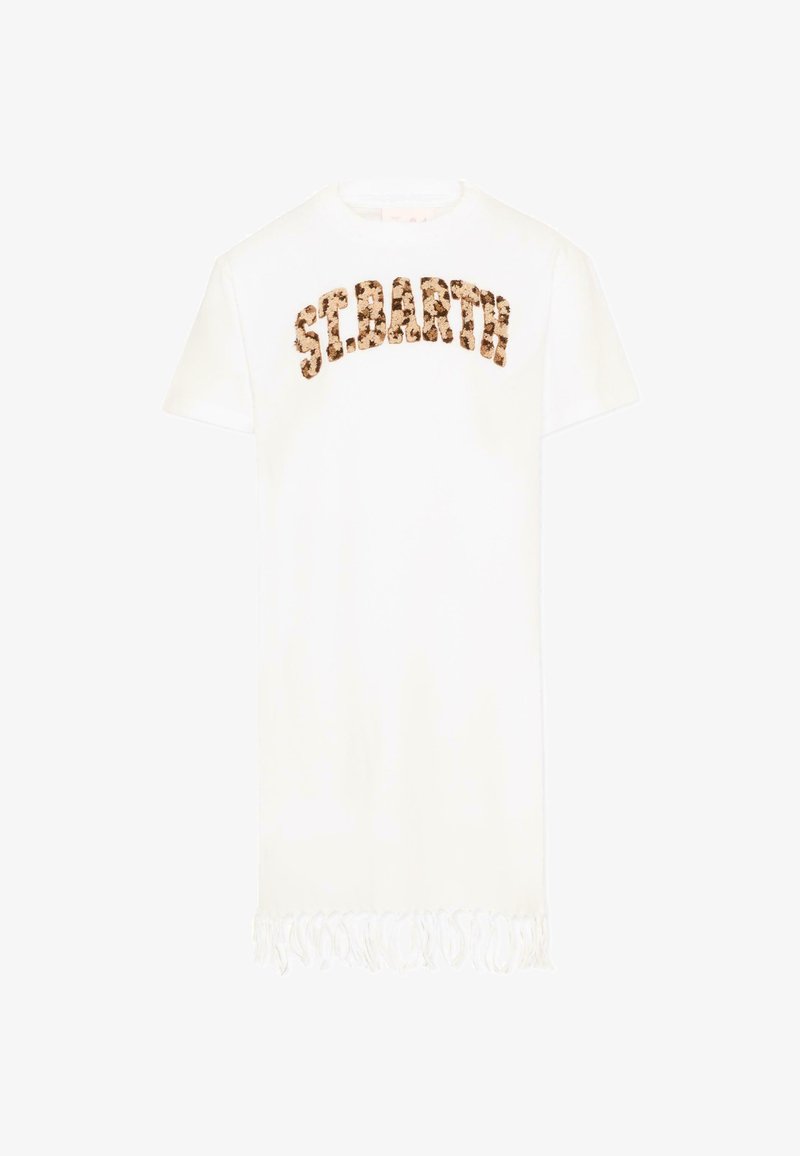 Robe blanche à manches courtes avec "ST. BARTH" en lettres imprimé léopard et ourlet à franges.
