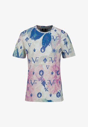 Kurzärmeliges T-Shirt mit Rundhalsausschnitt, blauen grafischen Symbolen, der Zahl "1969" und abstrakten Aquarellmustern in Blau-, Pink- und Lilatönen.