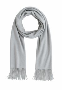 Sciarpa grigia chiara realizzata in tessuto morbido, con una trama liscia e rifinita con frange su entrambe le estremità.