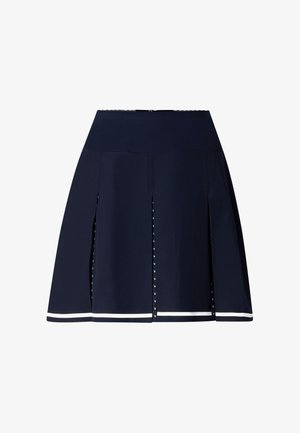 Granatowa plisowana spódnica z szerokim pasem i białymi poziomymi paskami przy krawędzi.