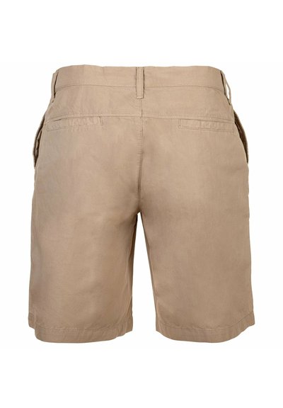 Beige korte broek tot op de knie met riemlussen, twee achterzakken met bies en een rechte zoom.
