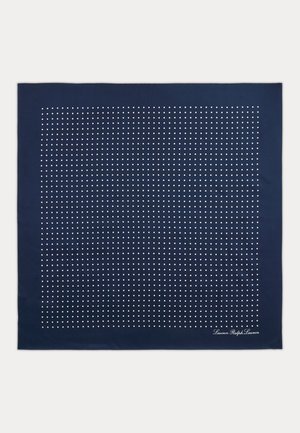 Tamsiai mėlynas kvadratinis šalikėlis su baltais mažais taškeliais ir užrašu „Lauren Ralph Lauren“ apatiniame dešiniajame kampe.