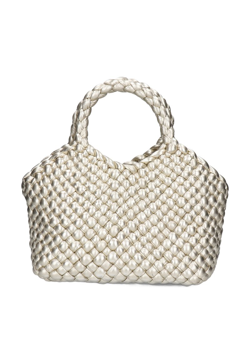 Woven handbag w metalicznym srebrze, z okrągłymi uchwytami i zorganizowaną formą, o teksturowanej, plecionej powierzchni.