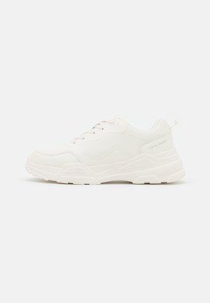 VMFELICIA - Sneakersy niskie - birch