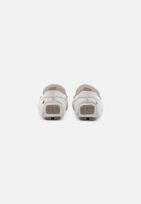 Jack & Jones JFWJENSEN - Mocassins - winter white