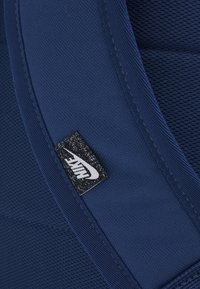 Nike Sportswear UNISEX - Nahrbtnik - mystic navy/laser blue