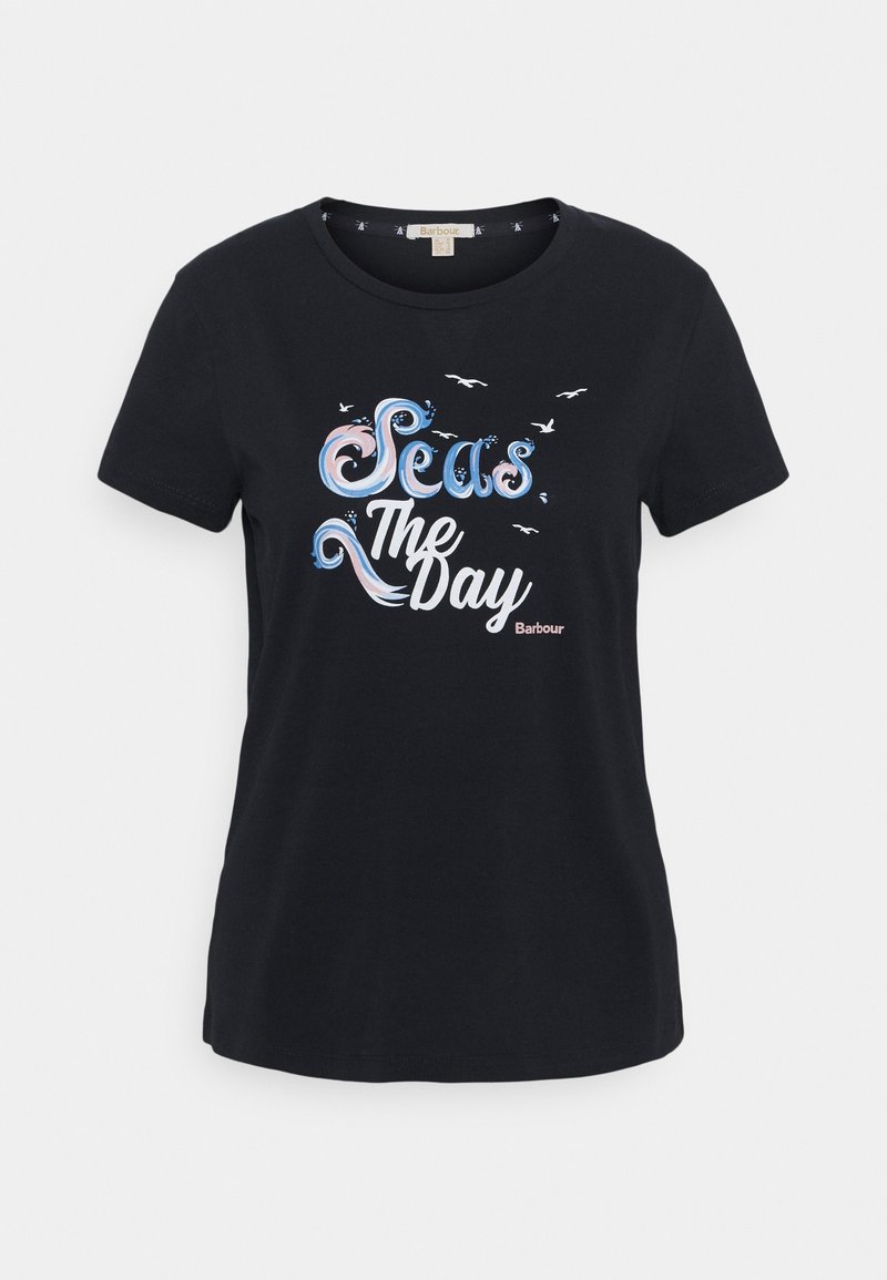 Černé bavlněné tričko s krátkým rukávem, s nápisem "Seas The Day" v barevném písmu a malým logem značky dole.