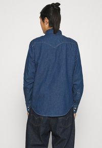 Levi's® BARSTOW WESTERN STANDARD - Camisa - lowdip denim rinse