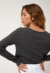Authentic Cashmere CRIOU - Strickpullover - mottled anthracite