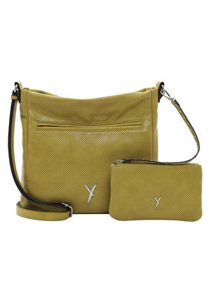 Bolso de mano de cuero perforado en verde amarillento con bolsillo frontal con cremallera y un pequeño monedero a juego sujeto con una correa desmontable.