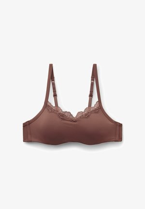 Sostenitore in pizzo morbido marrone con spalline regolabili e rifinitura in pizzo lungo il bordo superiore, progettato per comfort e leggero supporto.