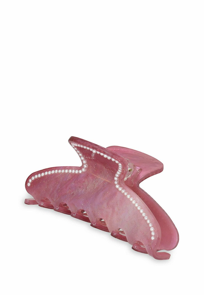 Barrette rose avec un design ondulé, fabriquée en plastique brillant, présentant un accent perlé le long du bord et une surface texturée.