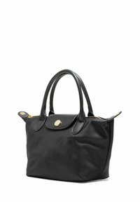 Czarna torebka wykonana z nylonu z skórzanymi akcentami. Posiada dwa uchwyty, zamek błyskawiczny oraz zatrzask w odcieniu złota. Miękka, wyraźnie zarysowana konstrukcja.