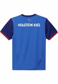 Modra športna majica s kratkimi rokavi, rdeče poudarke na ramena in napis "HOLSTEIN KIEL" v belem na hrbtni strani.