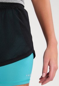 Even&Odd active Pantalón corto de deporte - turquoise