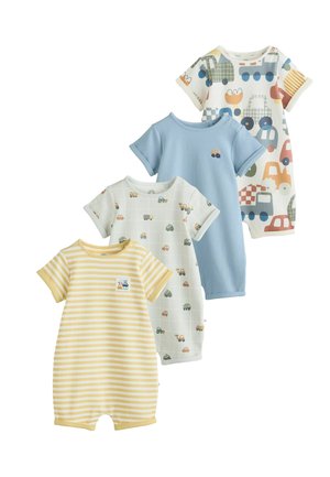 Cztery krótkie body dla niemowląt: w żółte paski, kremowe z małymi samochodzikami, jednolite niebieskie z traktorem oraz białe z kolorowymi wzorami ciężarówek.