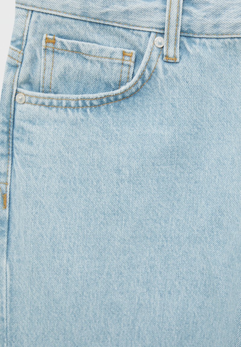 Herren Skinny Fit | PULL&BEAR STANDARD-FIT-JEANS MIT ZIERRISSEN AN DEN HOSENBEINEN Jeans Straight Leg royal blue/royal - VY83591 Herren Skinny Fit | PULL&BEAR STANDARD-FIT-JEANS MIT ZIERRISSEN AN DEN HOSENBEINEN Jeans Straight Leg royal blue/royal - VY83591