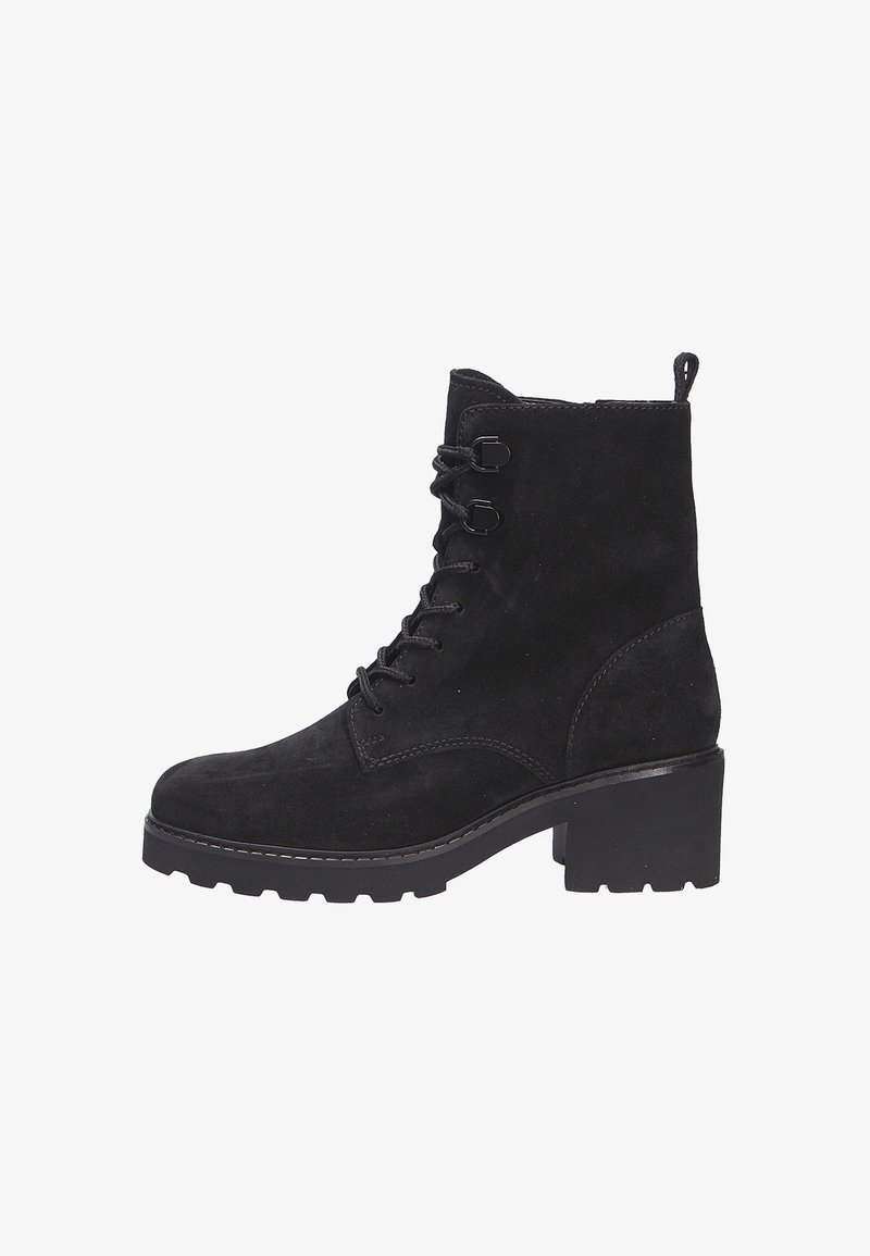 Bottine en suede noire avec un talon épais, un laçage à l'avant, une languette à l'arrière et une semelle robuste pour une utilisation en extérieur.