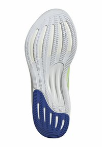 Suola della scarpa con una base bianca caratterizzata da scanalature curved e texture; accento blu sul tallone e righe bianche per trazione e flessibilità.