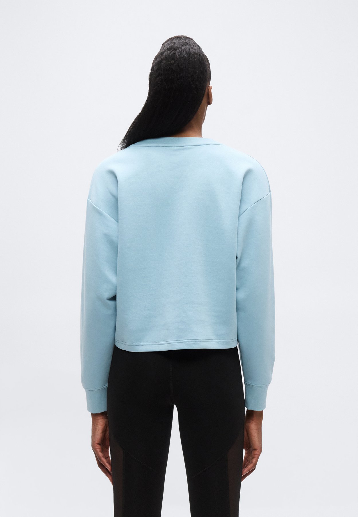 ELEVATED COMFORT V NECK CREW