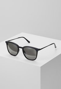 Jack & Jones - JACMAVERICK SUNGLASSES - Zonnebril - black Miniatuurafbeelding 1