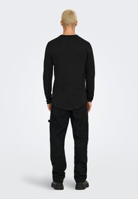 Only & Sons ONSBENNE  - Langærmet T-shirt - black