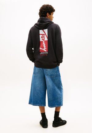 SIGN BACKPRINT HOOD - Mikina s kapucňou - black